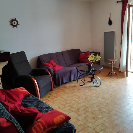 Tatil Evi Sea & Mountain House Saint-André